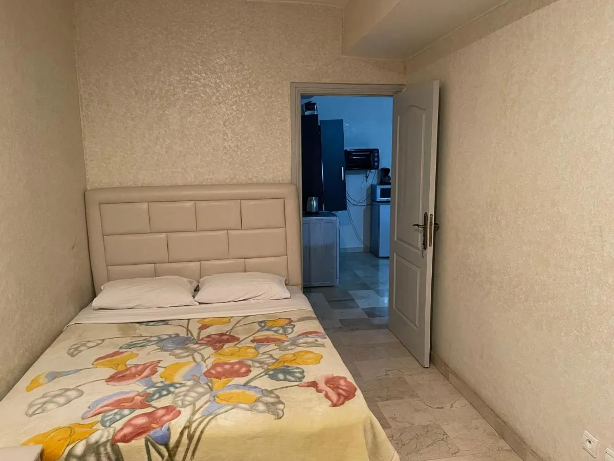 Image 5 of Appartement 19 3èm étage ( POUR FAMILLE )