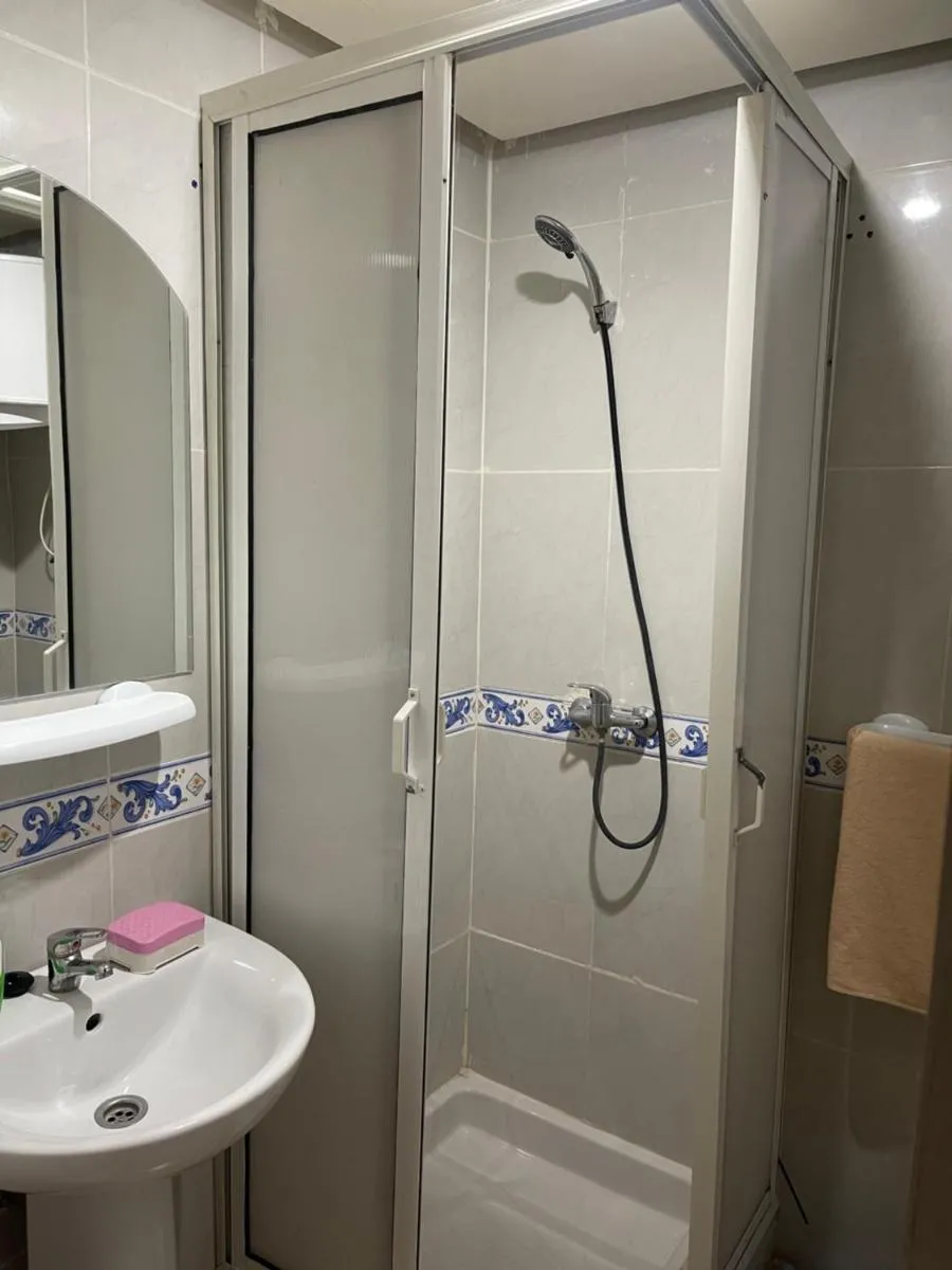 Image 2 of Appartement 19 3èm étage ( POUR FAMILLE )