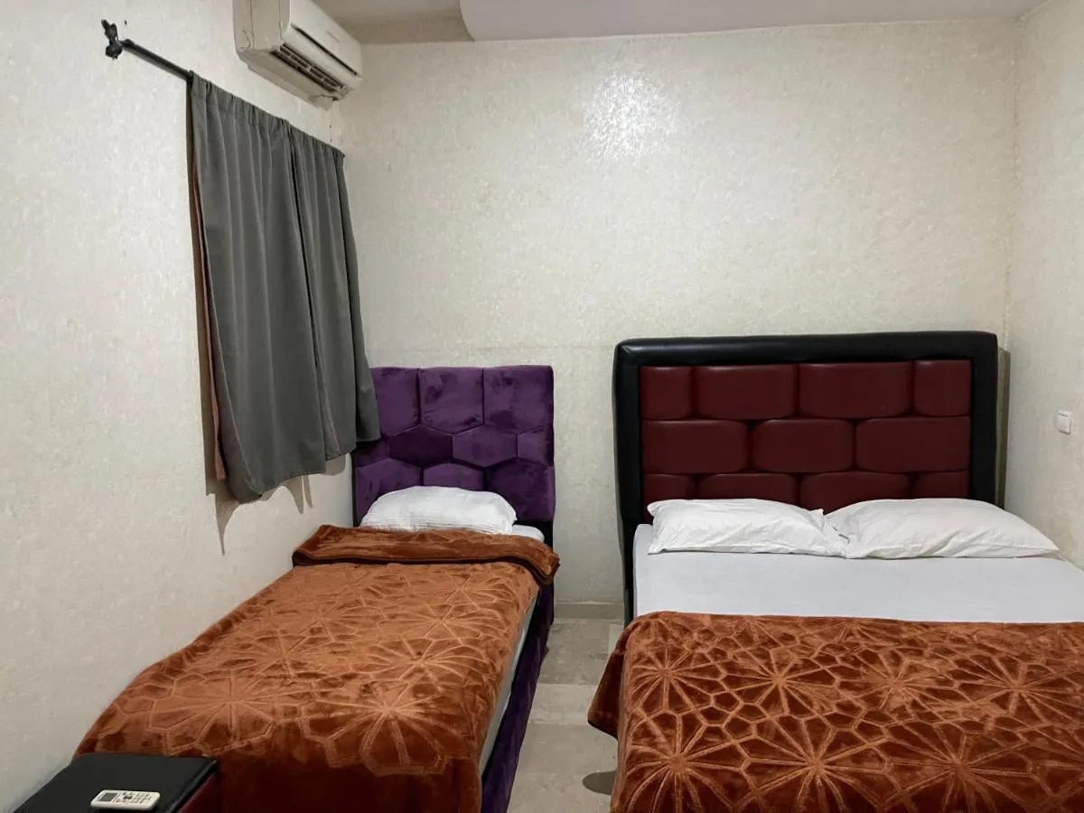 Image 1 of Appartement 23 4èm étage avec balcon ( POUR FAMILLE )