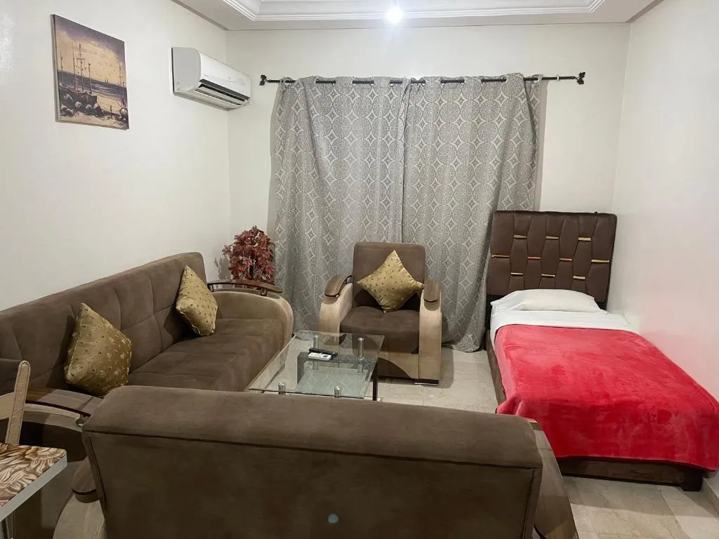 Image of Appartement 23 4èm étage avec balcon ( POUR FAMILLE )