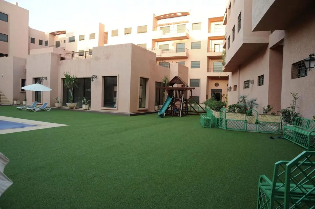 Image 5 of Appartement Bien équipé au Centre ville Garage Privé et Climatiseur Fibre 5G