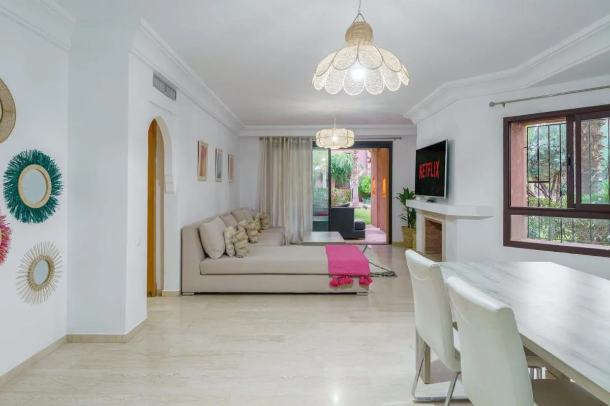 Image 5 of Appartement de charme residence avec piscine WiFi