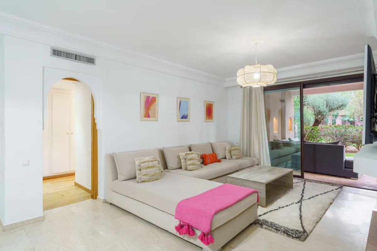 Image 1 of Appartement de charme residence avec piscine WiFi