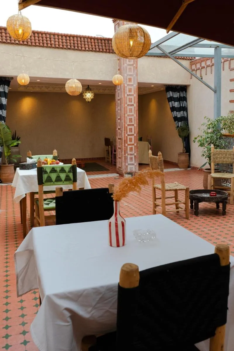 Image 4 of Appartement deluxe Tislite avec 3 chambres