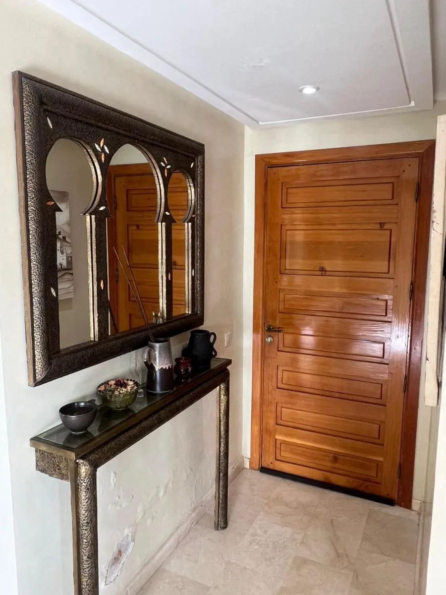 Image 4 of Appartement élégant avec vue sur piscine jardin verdoyant et wifi ultra rapide