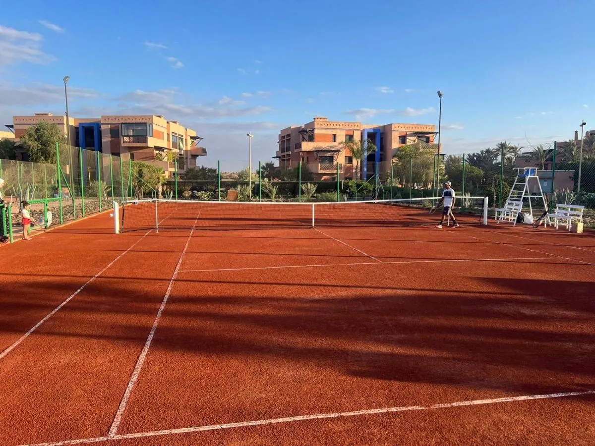 Image 5 of Appartement élégant avec vue sur piscine jardin verdoyant et wifi ultra rapide