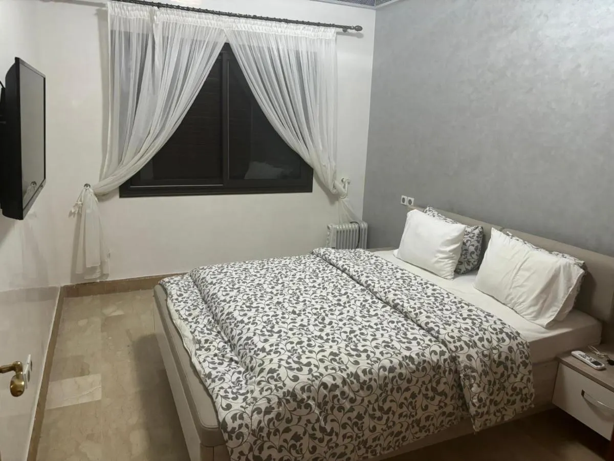 Image 2 of Beautiful cozy apartment with pool