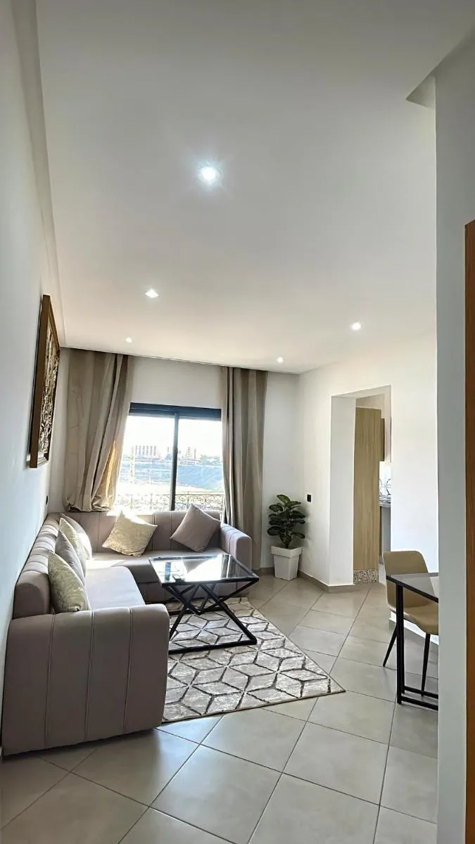 Image 3 of Bewelcome