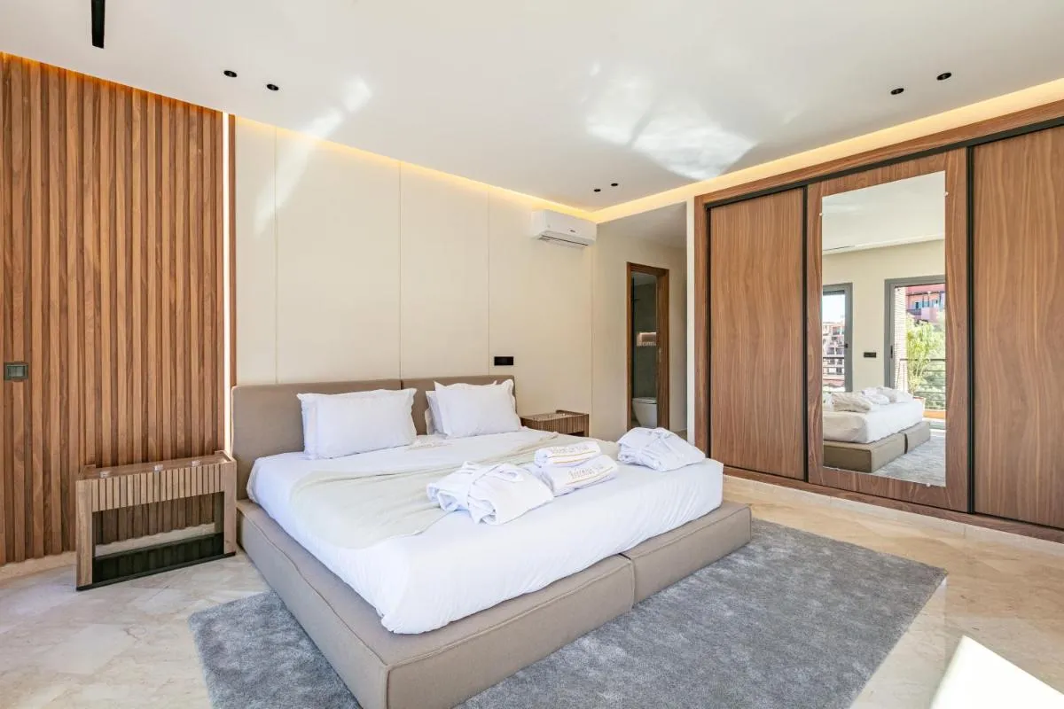 Image 6 of Bohemian Flat