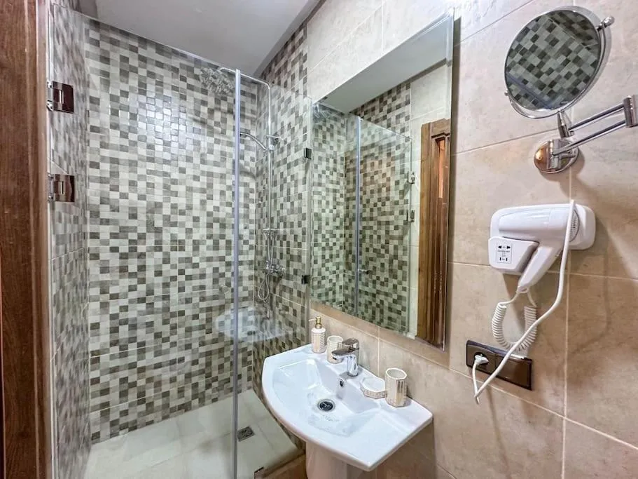 Image 2 of Charmant appartement