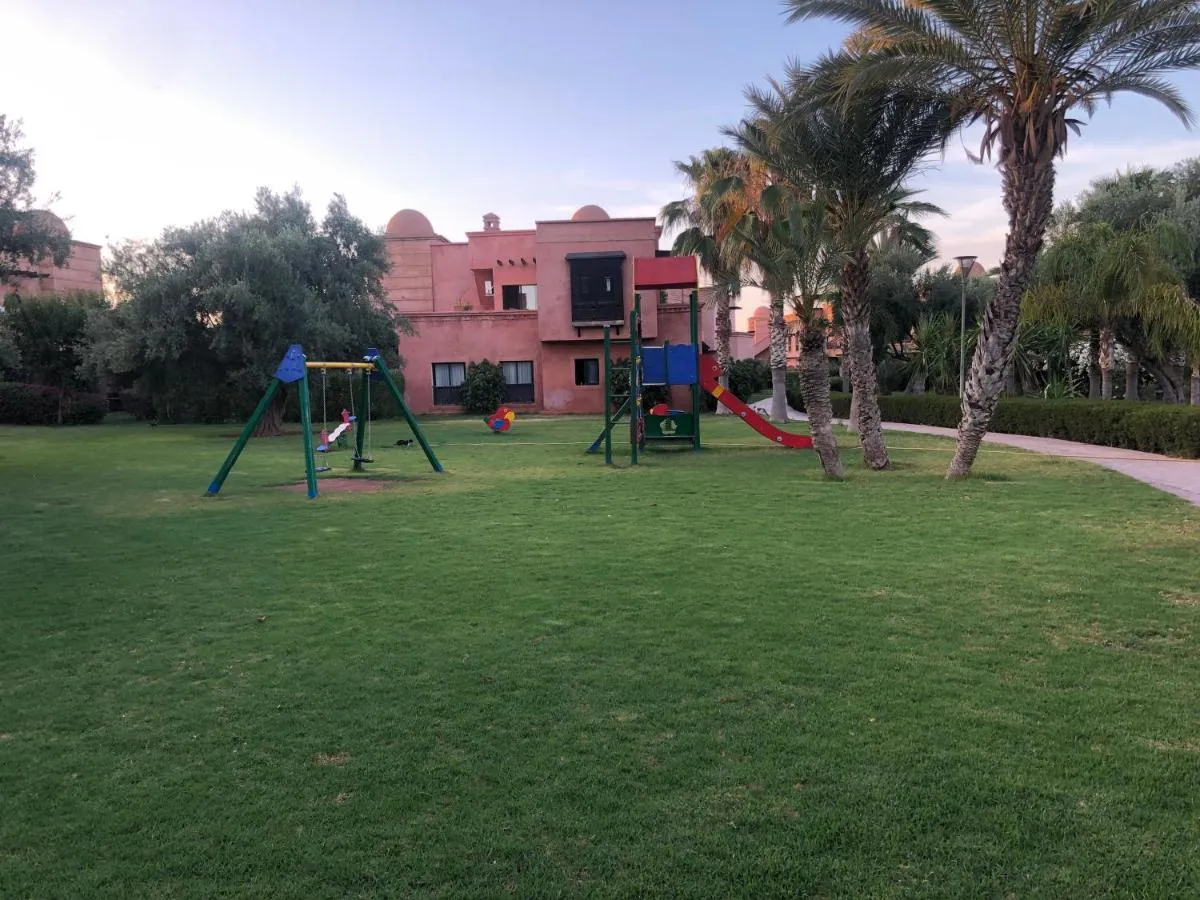 Image 4 of Chez balqis atlas golf