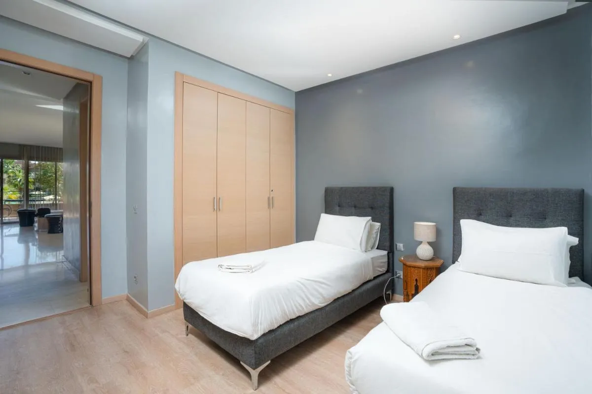 Image 6 of Coin Lumineux à Prestigia Piscine – vue Atlas