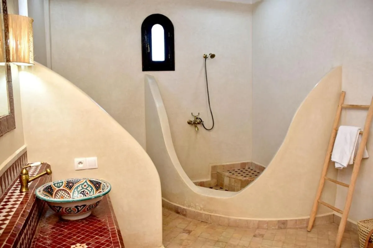 Image 2 of Dar-Dawya Villa on Hill, not overlooked