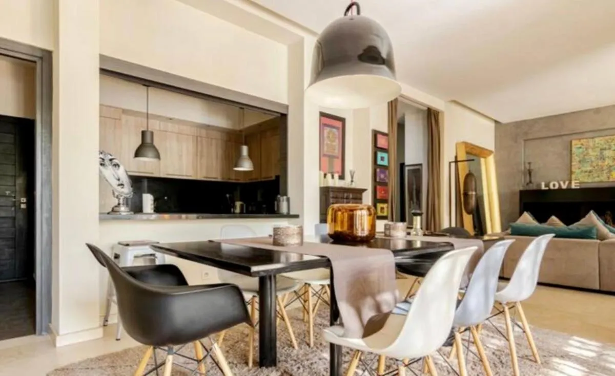 Image 4 of Dar Nirvana