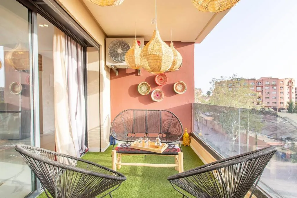 Image 2 of Design, résidence standing, Salon modern, Terrasse