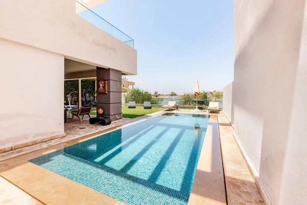 Image of Escape to Luxury: 4 Bedroom Villa on Golf Course