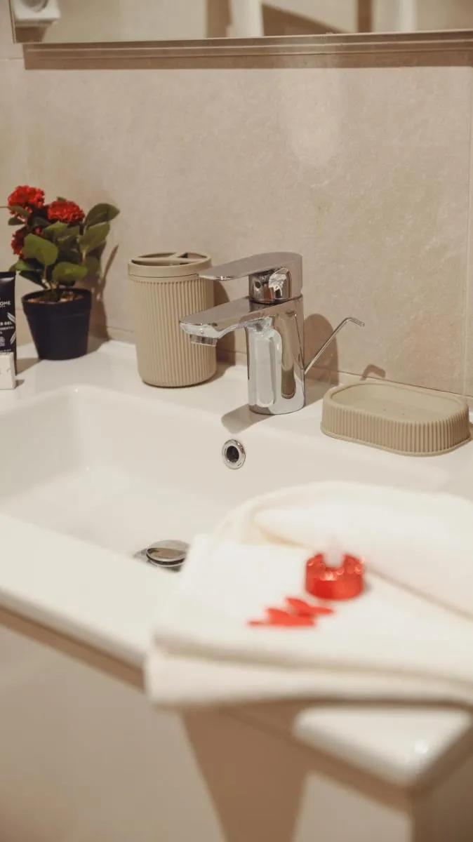 Image 3 of Eva cosy – Clim, Wifi, Jardin à 10min de l’Aéroport