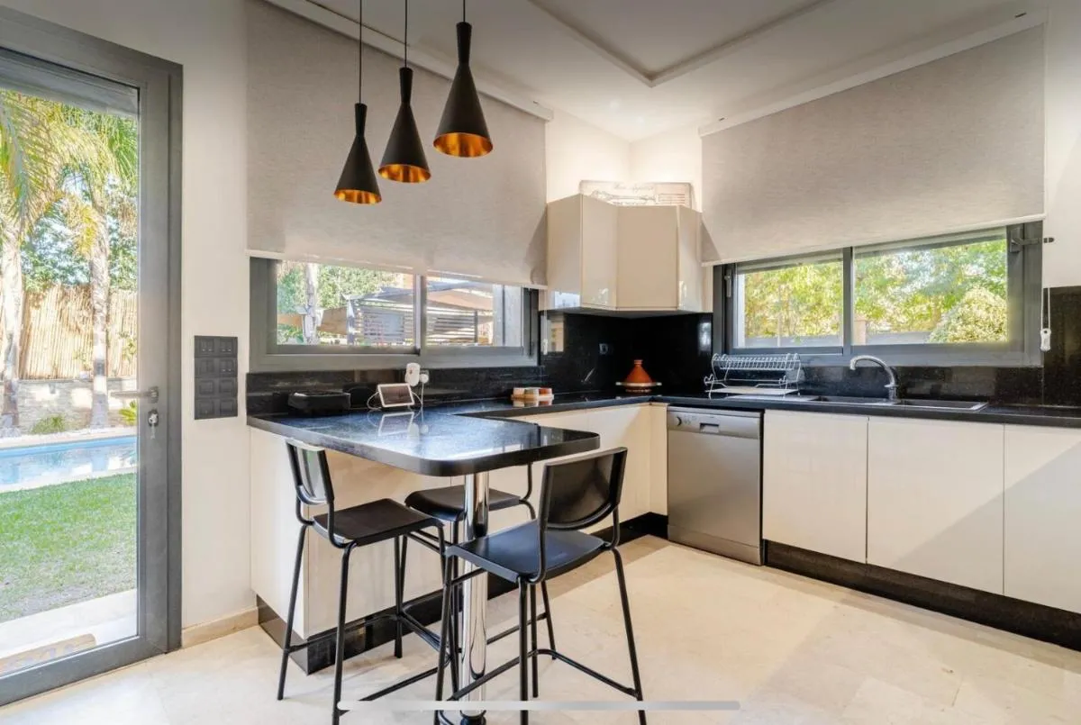 Image 4 of Exotic VIP villa family only -housekeeper ,Billard,ping-pong,piscine privée