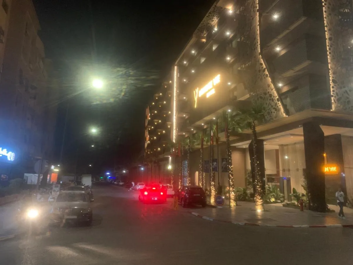 Image 5 of Family apart