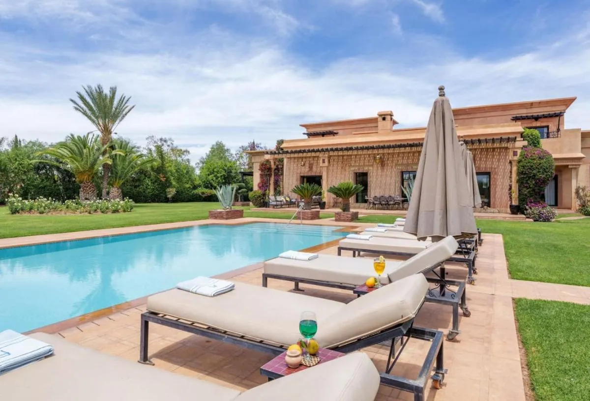 Image 3 of Golf mansion with Atlas mountain view