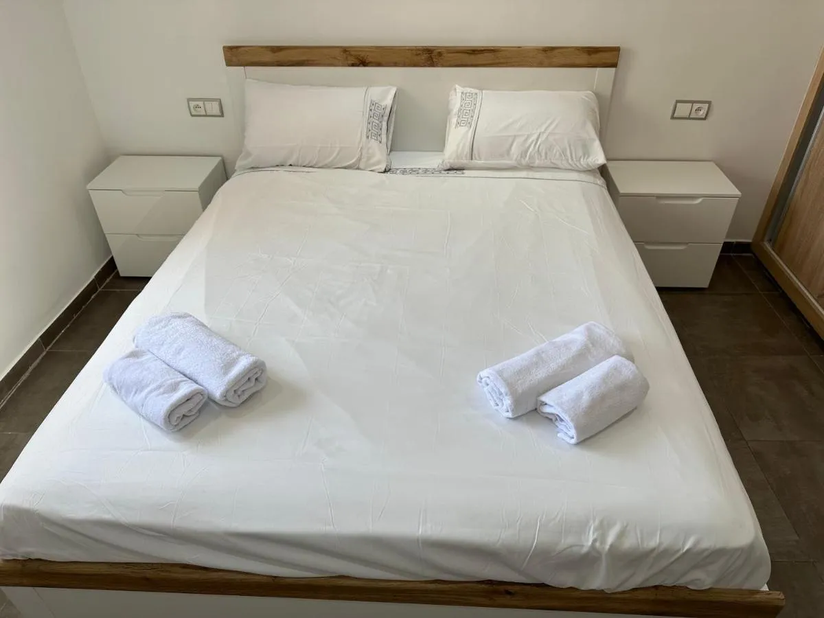 Image 6 of Gorgeous newly renovated apt- Near Restaurant and Shopping Center