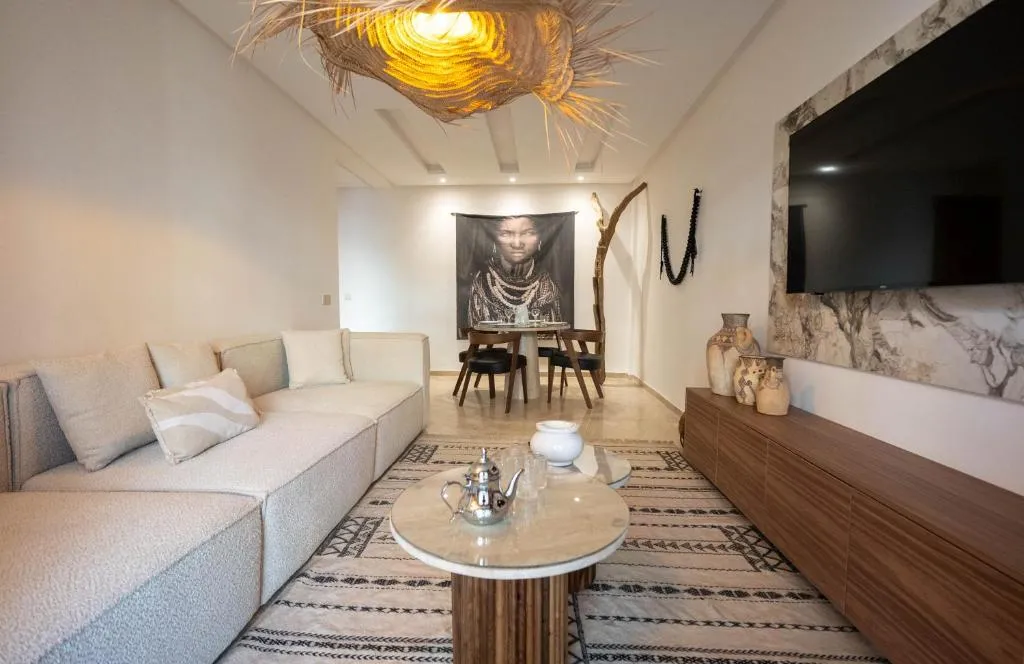 Image of Hivernage by Louhou Collection