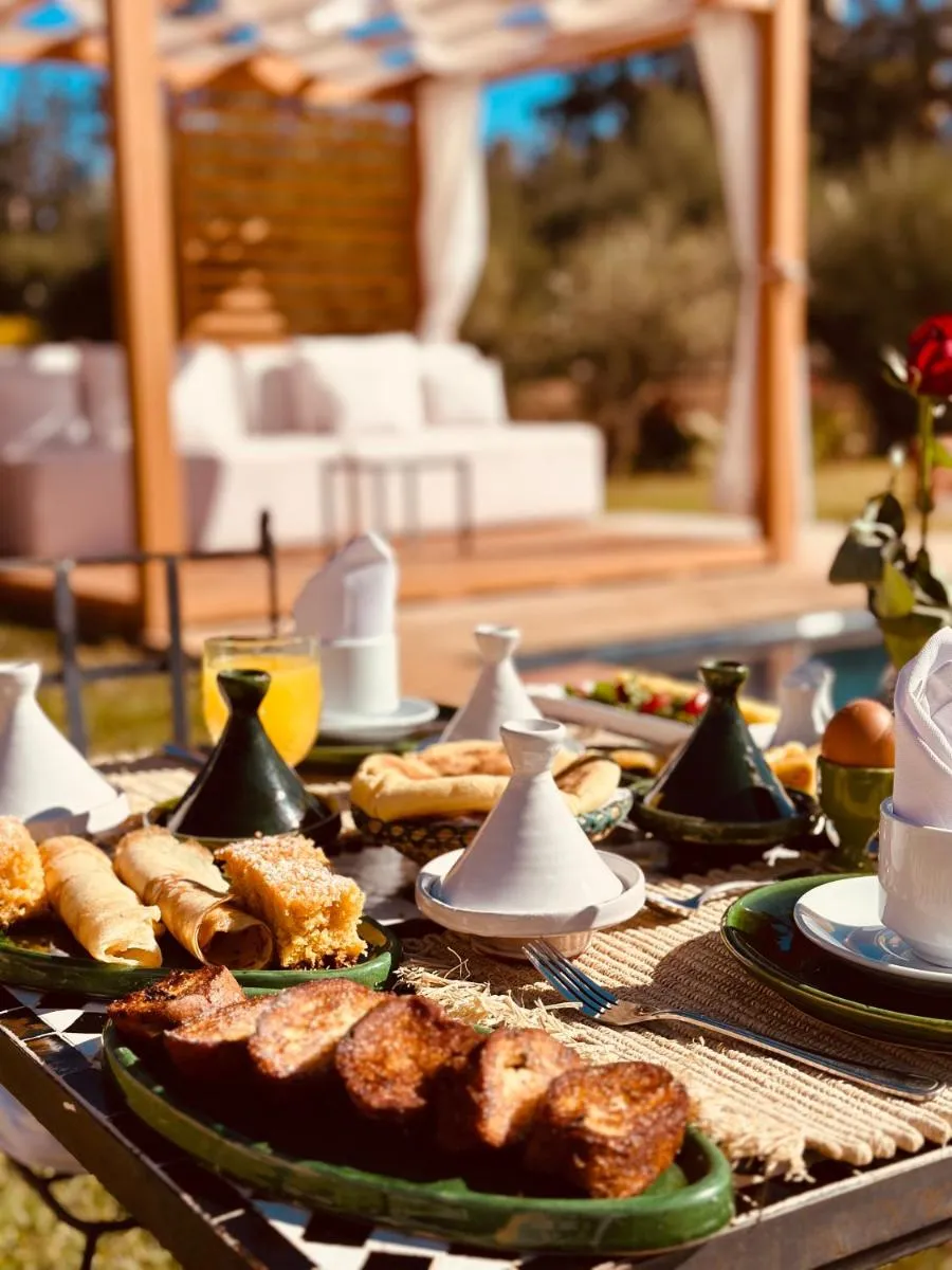 Image 4 of Les Roses By La Siredrah