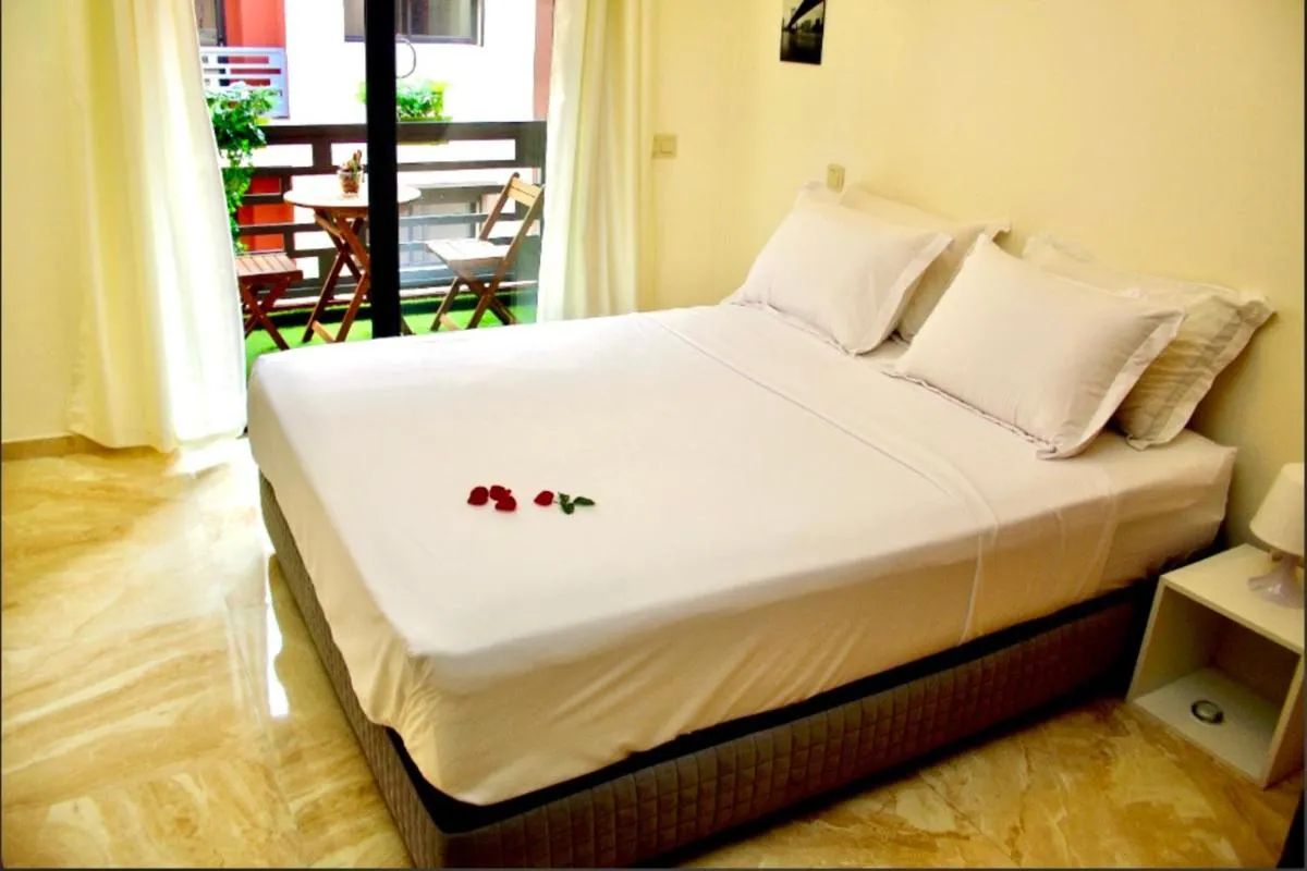 Image 1 of Luxurious KING Bed SUITE W/POOL. Well centered.