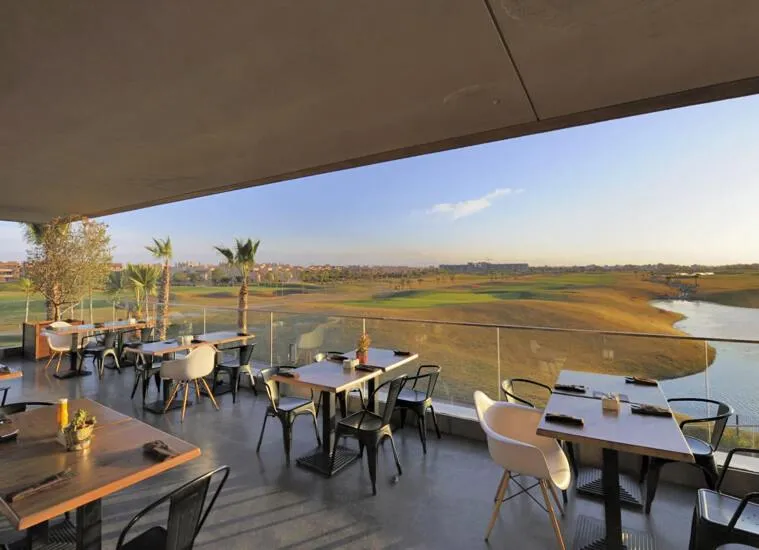 Image 5 of Magnifique appart vue sur golf