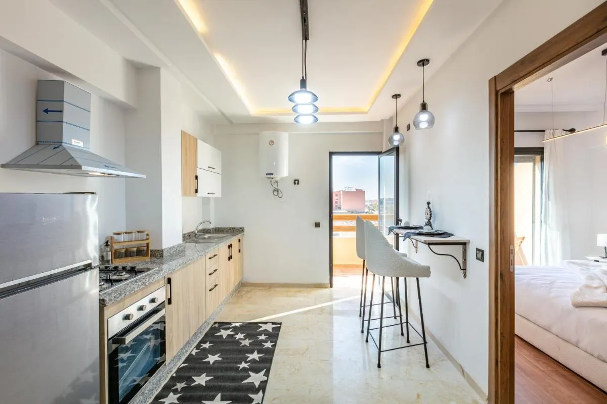 Image 4 of Modern & Charming Apartment in the City Center