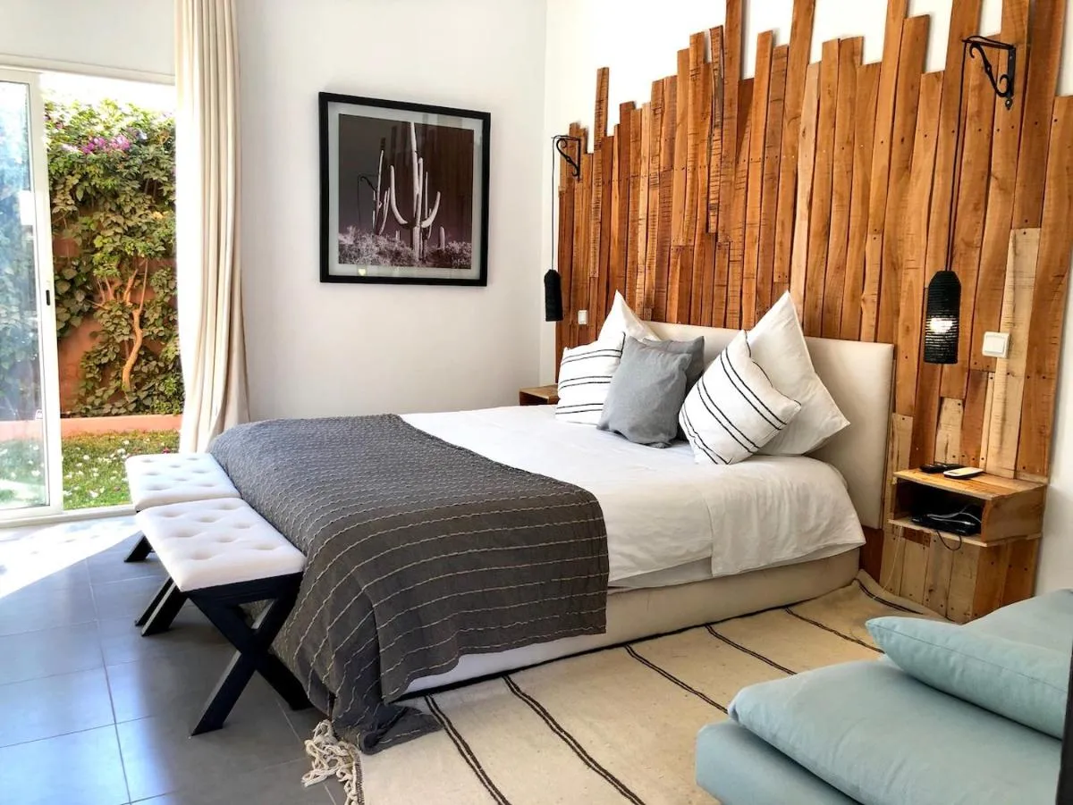 Image 1 of Palais Akki