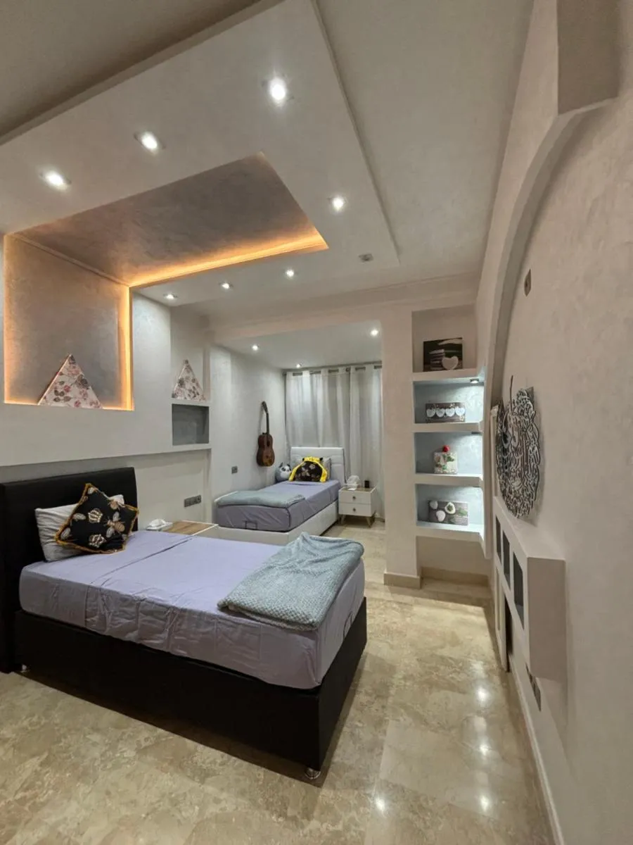 Image 1 of Pavillon Luxury