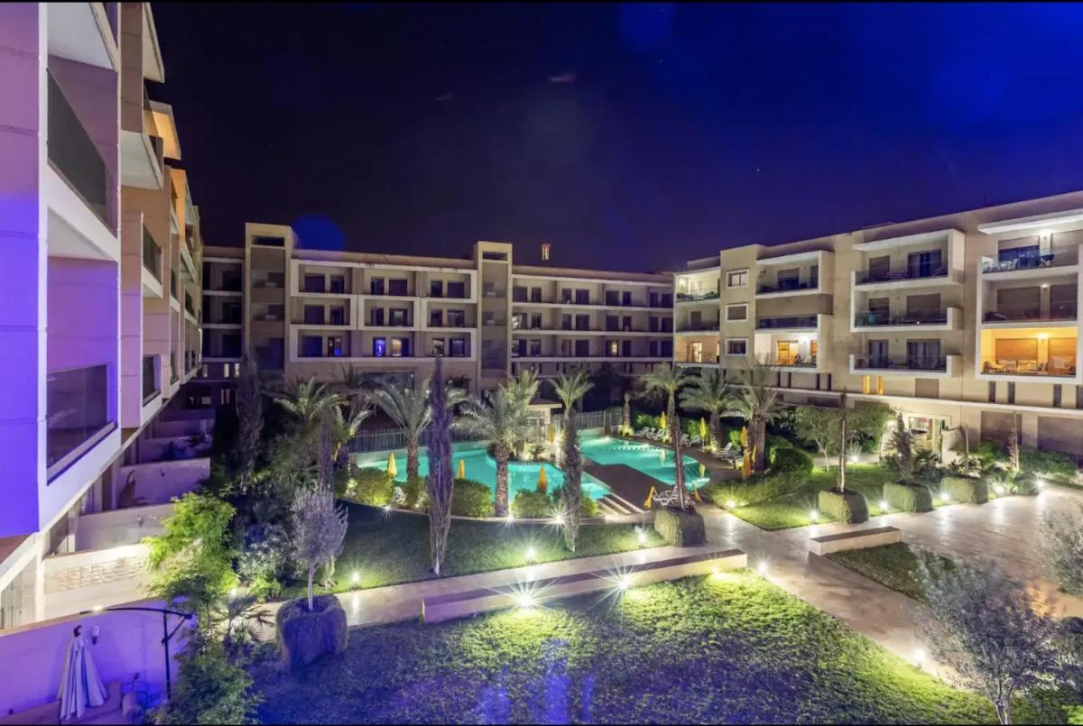 Image 6 of Pearl Garden Studio Cosy Lux Elegant Sunny Terrace Piscine