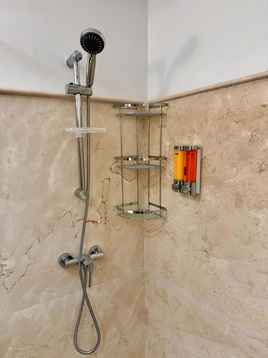 Image 4 of Pearl Garden Studio Luxueux Piscine Sunny Terrasse