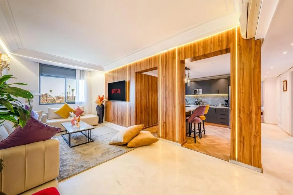 Image 4 of Piscine Hivernage plein Centre