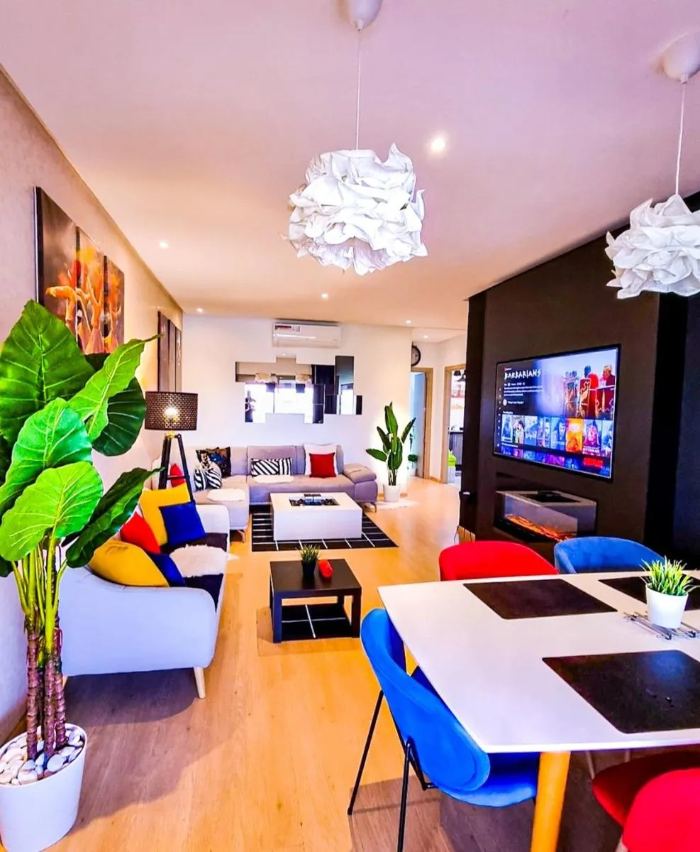 Image 3 of Privilege House jade