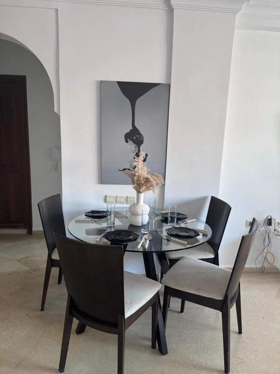 Image 4 of RENTSUITE Comfy & Central in Victor Hugo