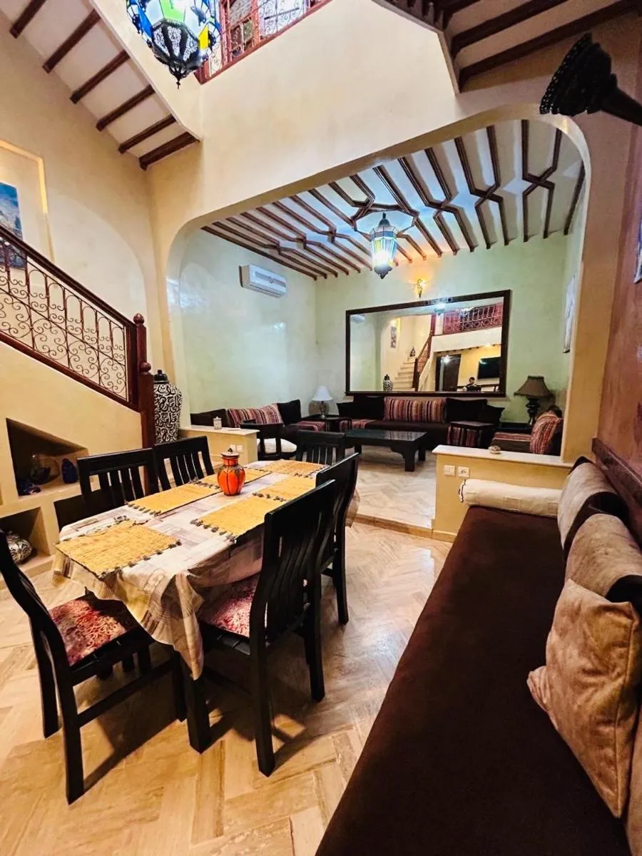 Image 6 of RIAD ZAKARYA