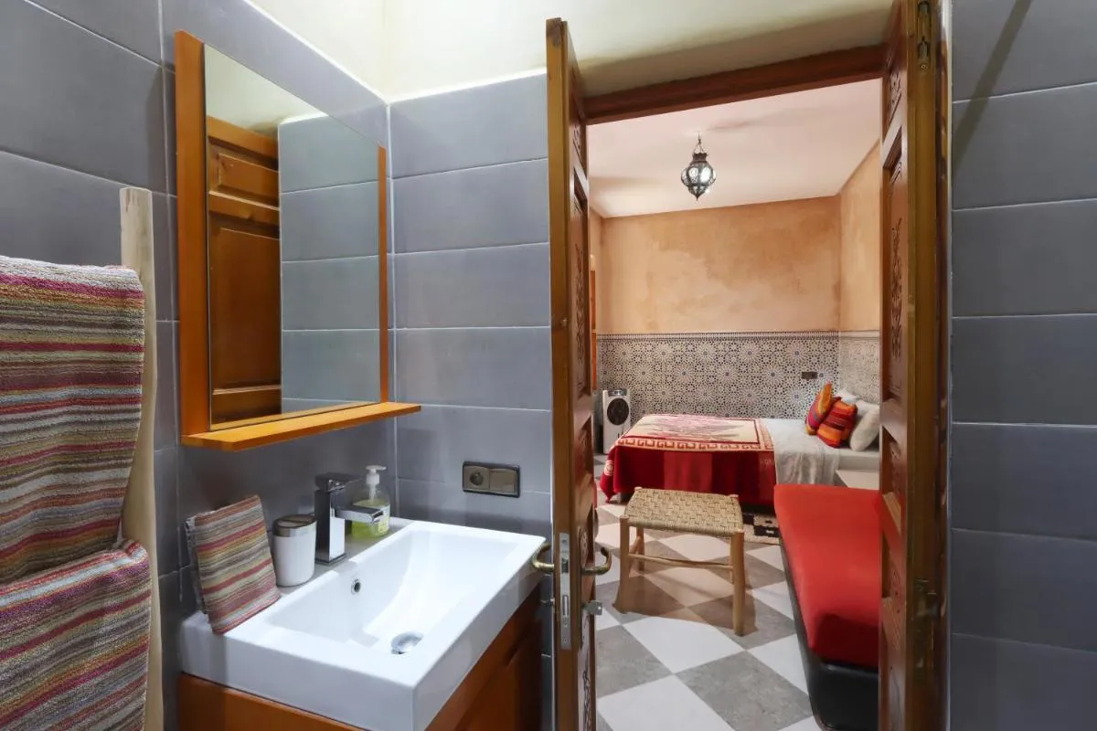 Image 2 of Riad Dwiriyat My Teib