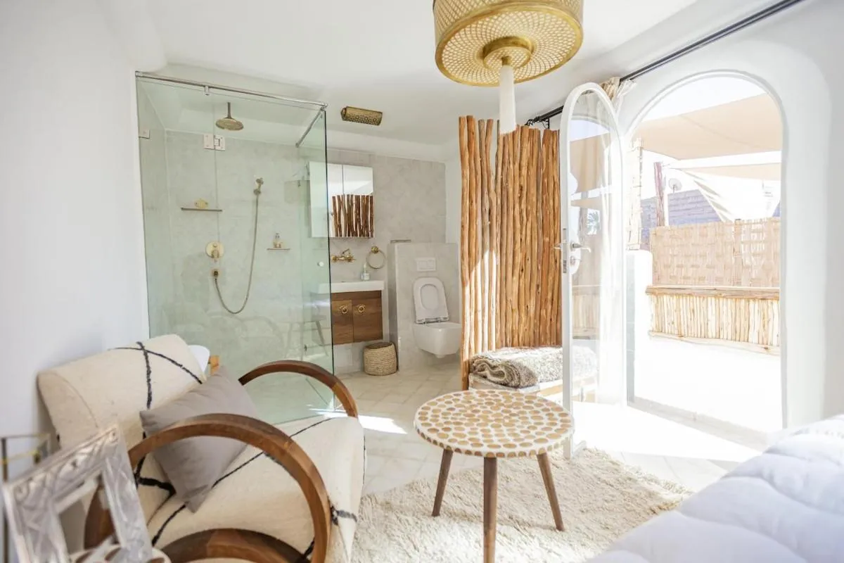 Image 2 of Riad JONCHÈRES