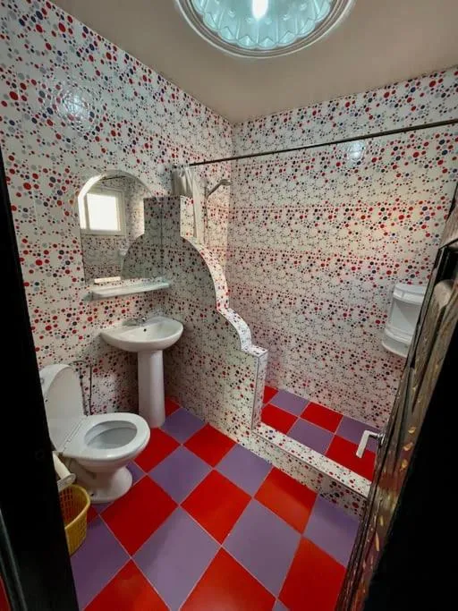 Image 3 of Riad mostafa