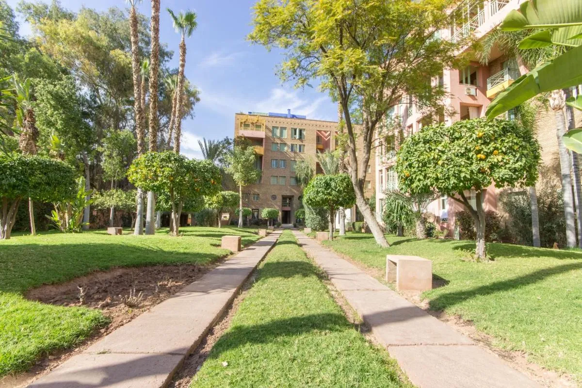 Image 6 of Romantic Retreat next to M avenue