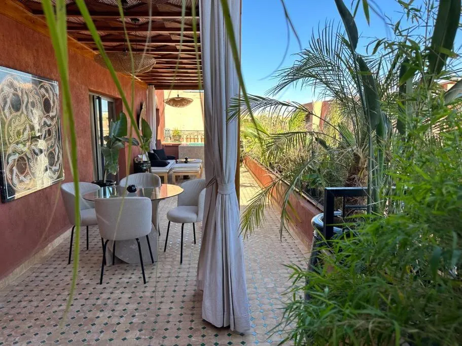 Image 6 of Roof top terrasse Centre-Gueliz JACUZZI