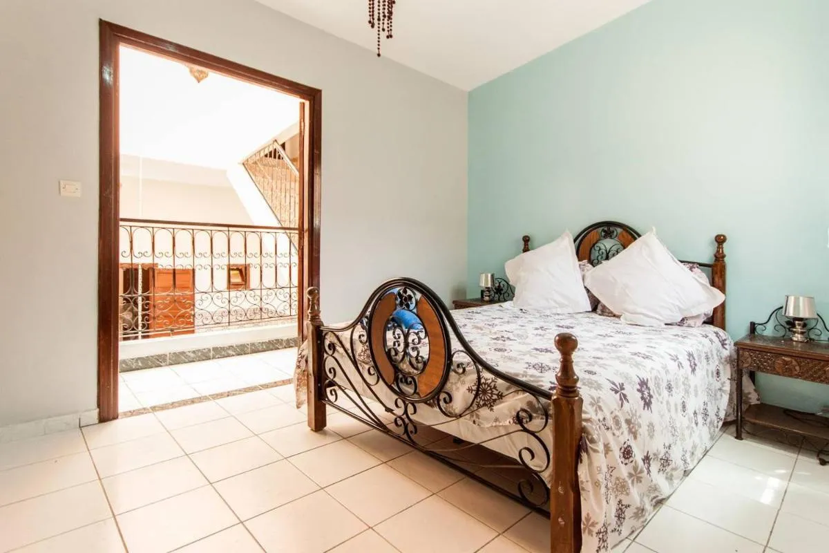 Image 1 of Ryad Nayla