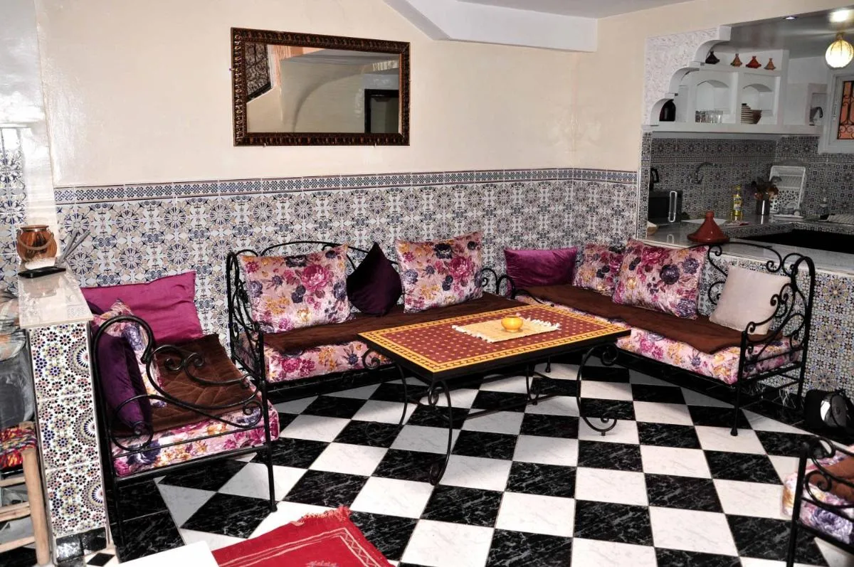 Image 4 of Ryad Nayla