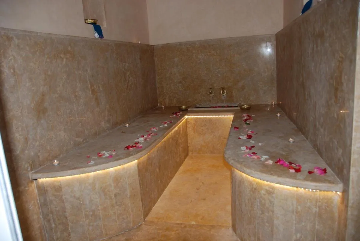 Image 2 of SARDINAS & CHILI