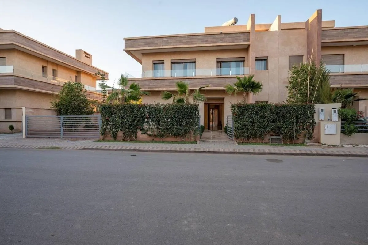 Image 6 of Saphir 46