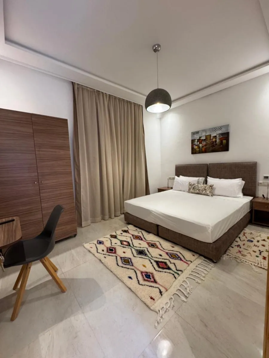 Image 1 of Square Appart