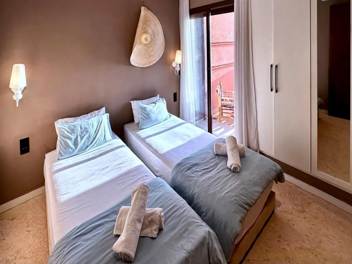 Image 6 of Stunning Apartment – Panoramic pool view