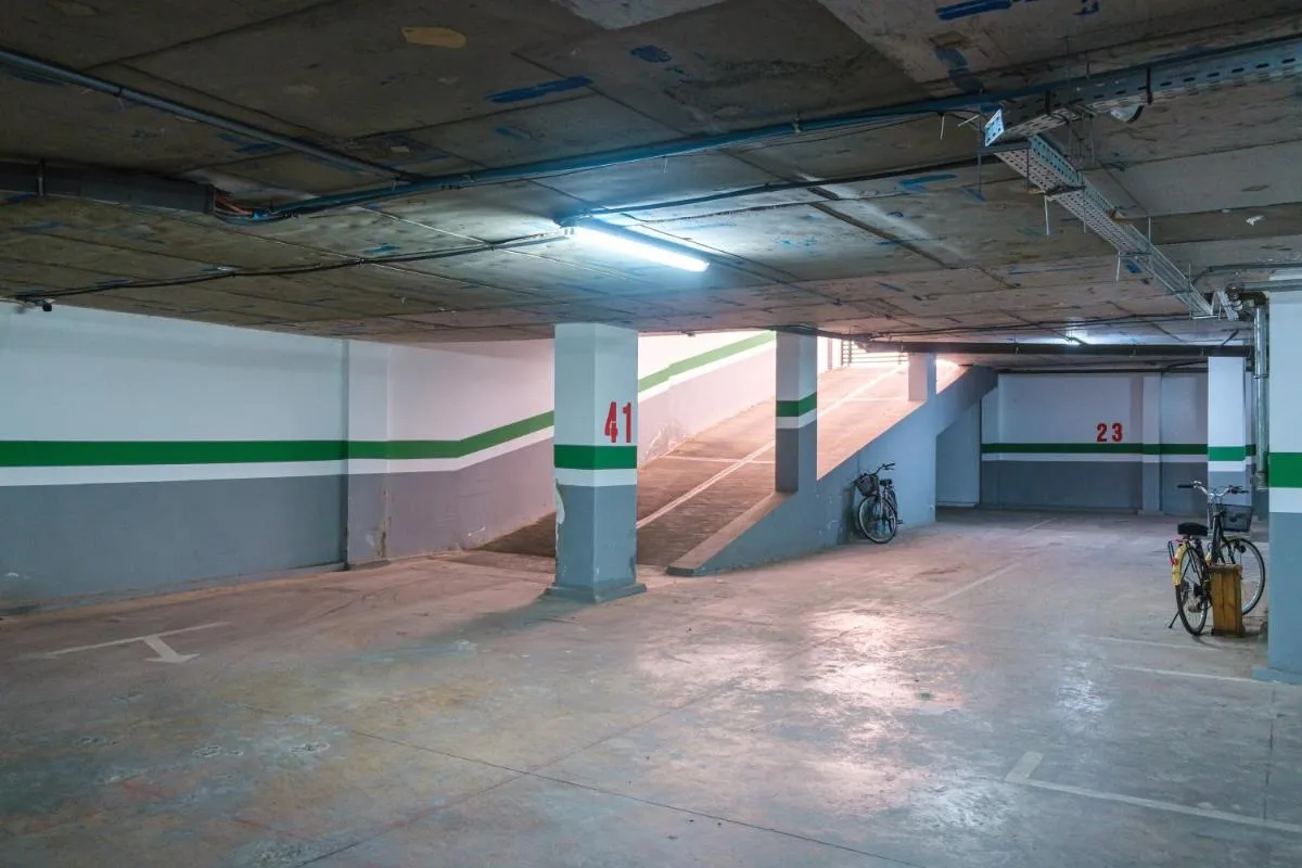 Image 4 of Stylish and Central Downtown Retreat